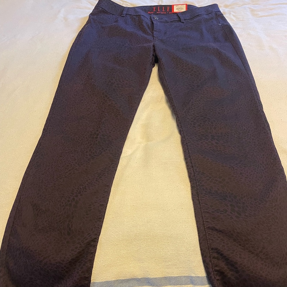 Woman’s size 16 Elle of New York NWT Fem Fetal Jeans. Animal print!